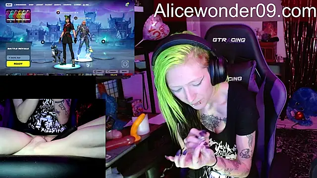 alicewonder09 online show from March 20, 4:39 am