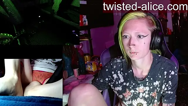 alicewonder09 online show from May 31, 3:34 am