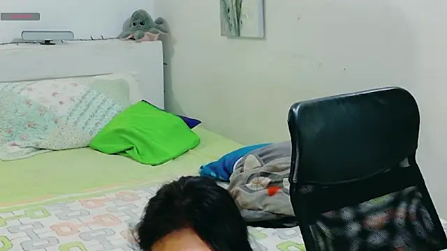 hottplay online show from March 12, 3:09 am