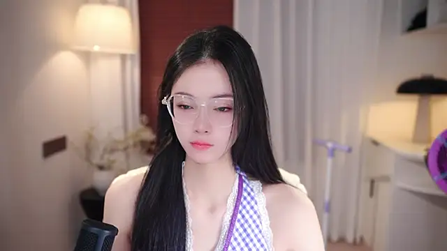 Ocean--Lili online show from October 1, 2:33 pm