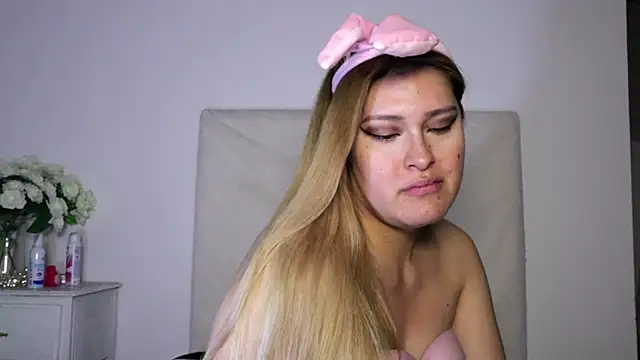 Angelas dream online show from November 18, 3:40 am