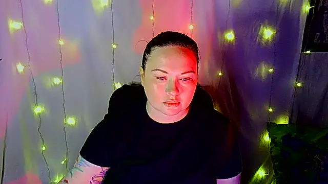 Victoria Marks online show from November 23, 9:27 pm