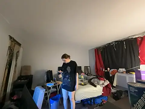 Snowbunnycake 131 online show from April 27, 9:45 pm