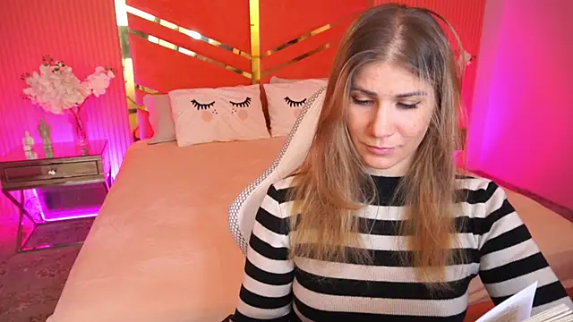 CassandraGood online show from September 27, 7:26 am