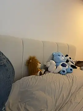 oriana zoeee online show from March 13, 11:50 pm