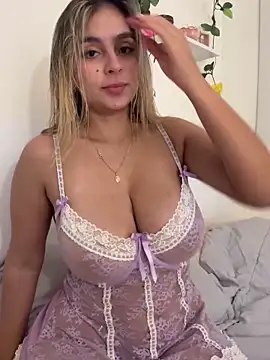 oriana zoeee online show from December 17, 11:09 pm