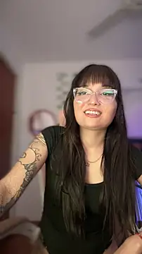 LunaXuan online show from October 18, 3:31 am