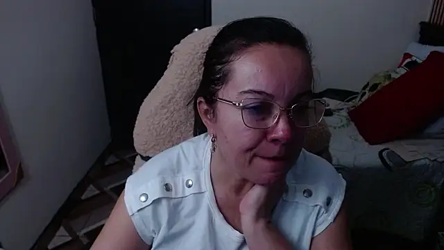 Sonialorens  online show from January 10, 11:09 pm