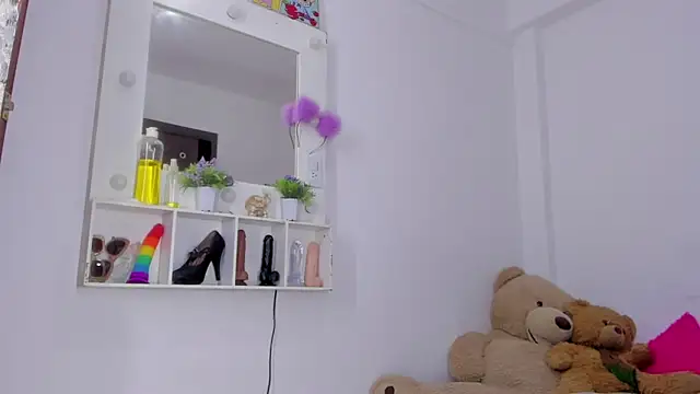 Emma lean online show from October 25, 2:57 pm