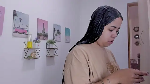 Emma lean online show from February 12, 5:25 pm