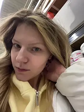 MaryHiggins online show from March 17, 9:13 am