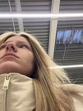 MaryHiggins online show from February 13, 2:30 pm