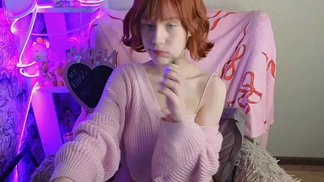 sarakaell online show from January 17, 1:35 am