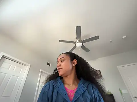 RylHoneyy online show from January 12, 4:01 pm