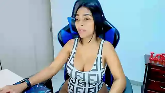 sophiax-x online show from December 21, 12:59 am