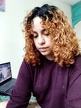 EmmaMelissa0521 online show from December 15, 8:14 pm