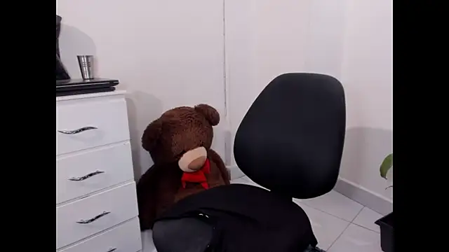 Lu doll online show from February 5, 10:18 am