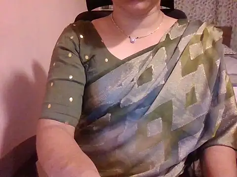 Pinky 4 online show from October 2, 5:18 pm