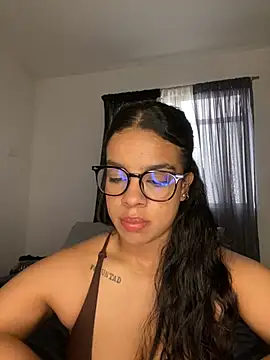 trianawhite online show from April 21, 2:35 pm