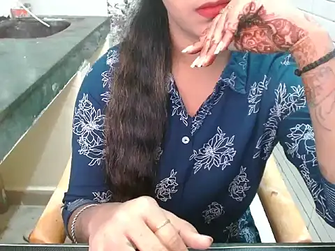 LovingPihu online show from October 14, 6:27 am