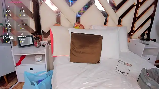 Keyla Milf online show from January 9, 3:33 am