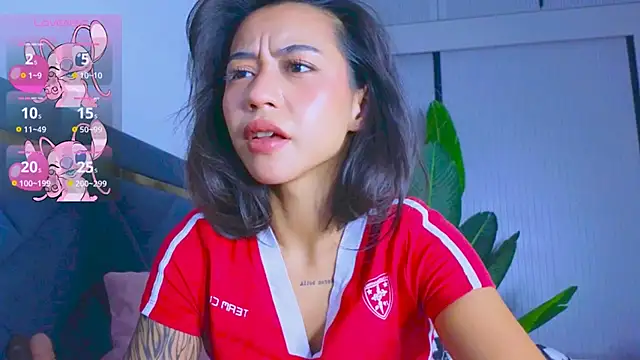 Mia Tin online show from October 8, 4:00 pm