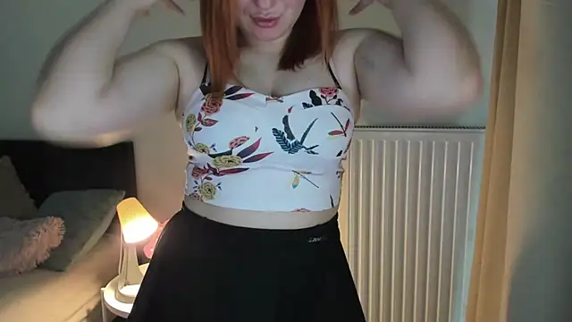 LAYLAxSTAR online show from November 20, 8:48 am