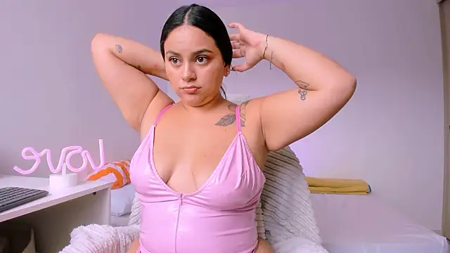 susy angel online show from February 2, 9:25 pm