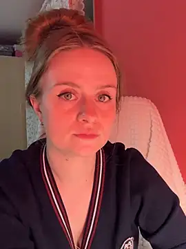 SophiaSweet  online show from March 28, 4:17 pm