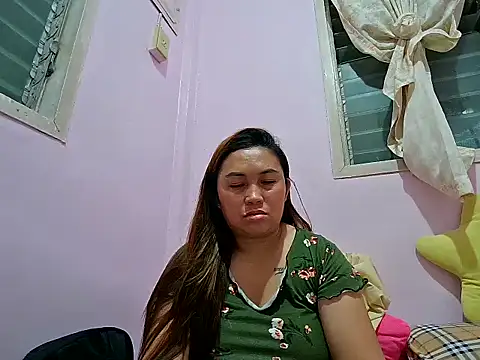 LalaiAsian online show from September 18, 11:20 am