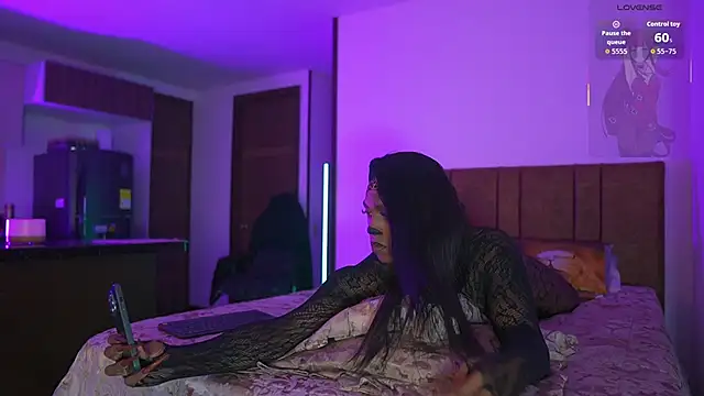 AmberRaus online show from October 28, 1:22 am