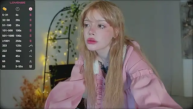 boobsybootie online show from April 9, 9:20 pm