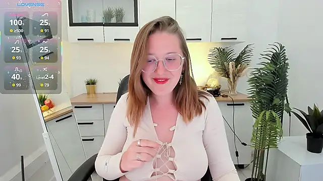 Charmy Gracy online show from April 19, 12:49 pm