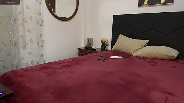 adellle online show from June 2, 10:49 am