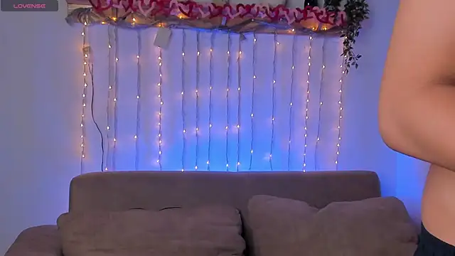 tomdrew69 online show from April 11, 2:50 am