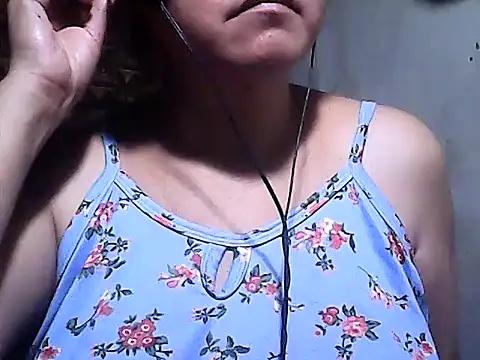 sweetsosie18 online show from February 17, 9:52 am