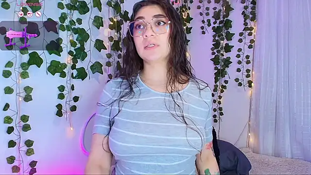 Samii Evans online show from October 10, 6:29 am