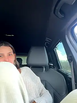 DoriDeluxe66 online show from October 9, 8:51 am