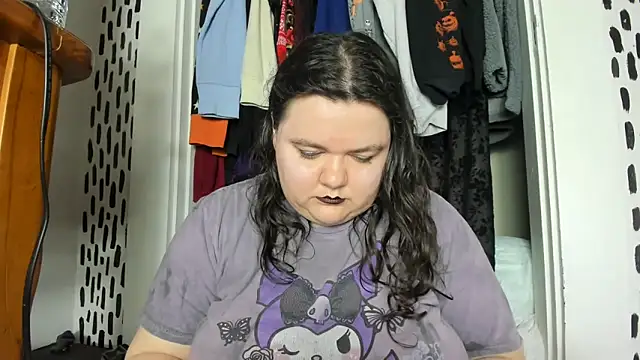 CamilaLynnAdams online show from March 4, 6:31 am