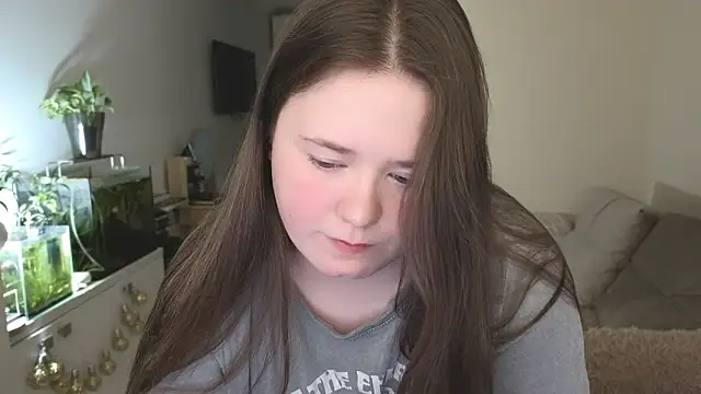 remirann  online show from March 27, 9:54 am