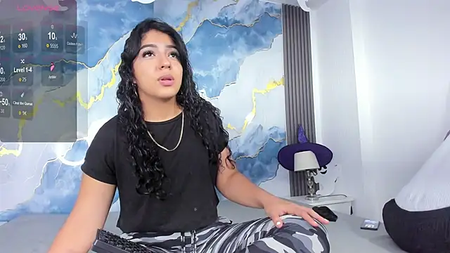 Kylieandjhonny online show from October 27, 7:30 pm