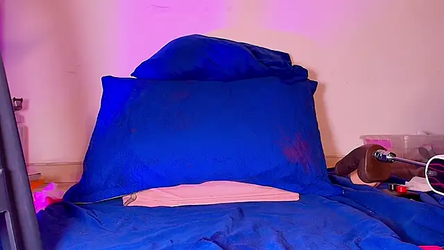  ebony-queen  online show from October 22, 12:54 pm