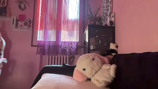 Nikky Divine online show from February 14, 8:27 am