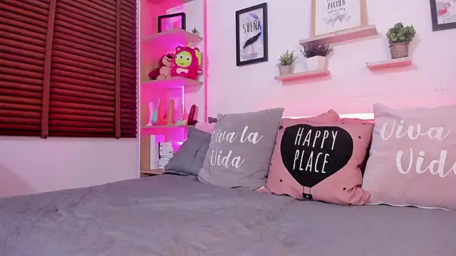 Nata Villalobos online show from February 8, 1:53 am