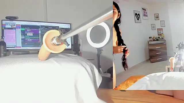 sofi velez online show from November 14, 6:30 pm