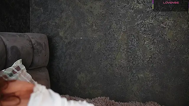 LinoAdaro online show from October 28, 4:51 am