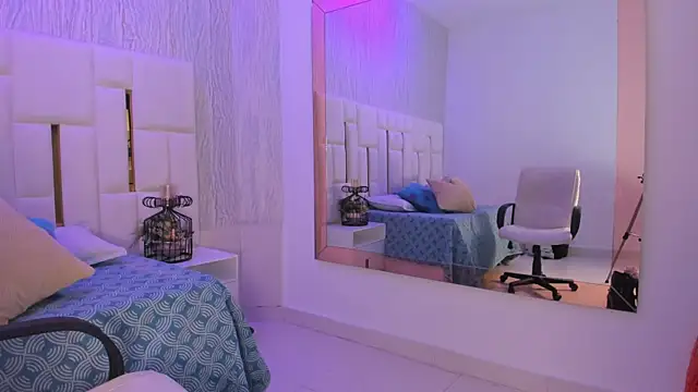 Meghan stonne  online show from February 8, 7:17 pm