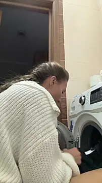 LetsFunKARINA online show from November 4, 8:19 am