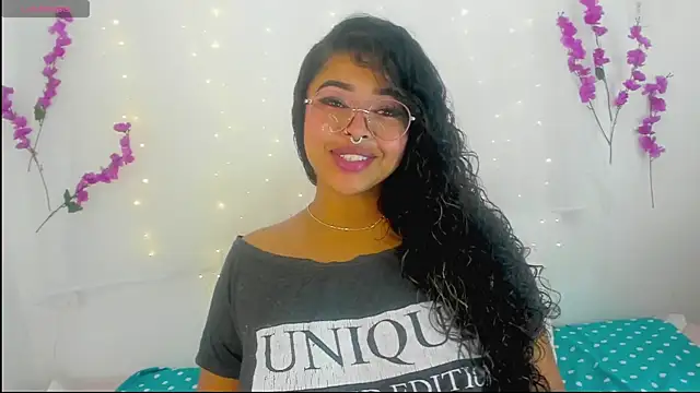 moana taylor online show from September 13, 11:29 am