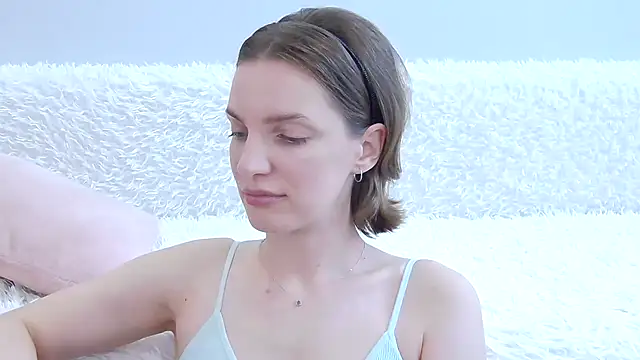 Beauty Alex online show from June 3, 12:45 am